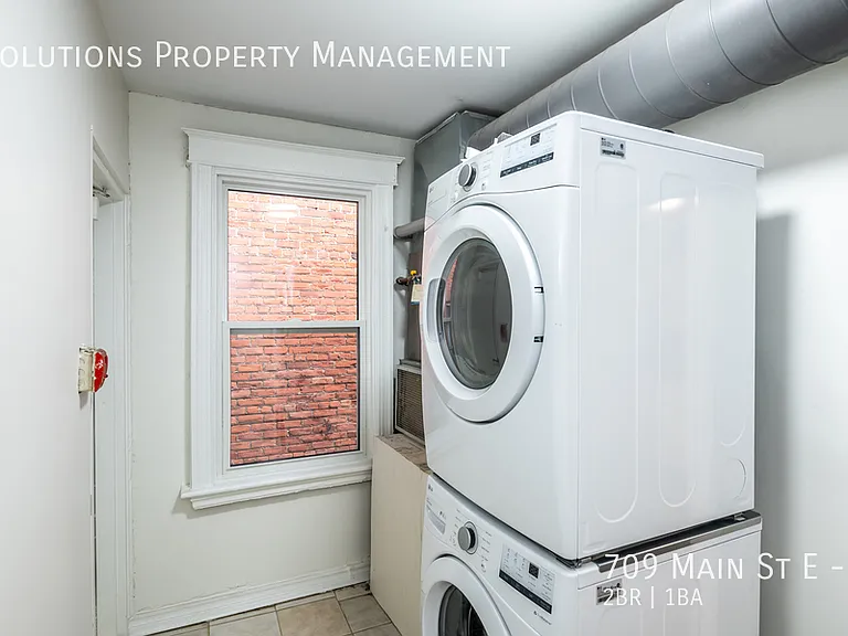 709 Main St E #7 — Photo 17