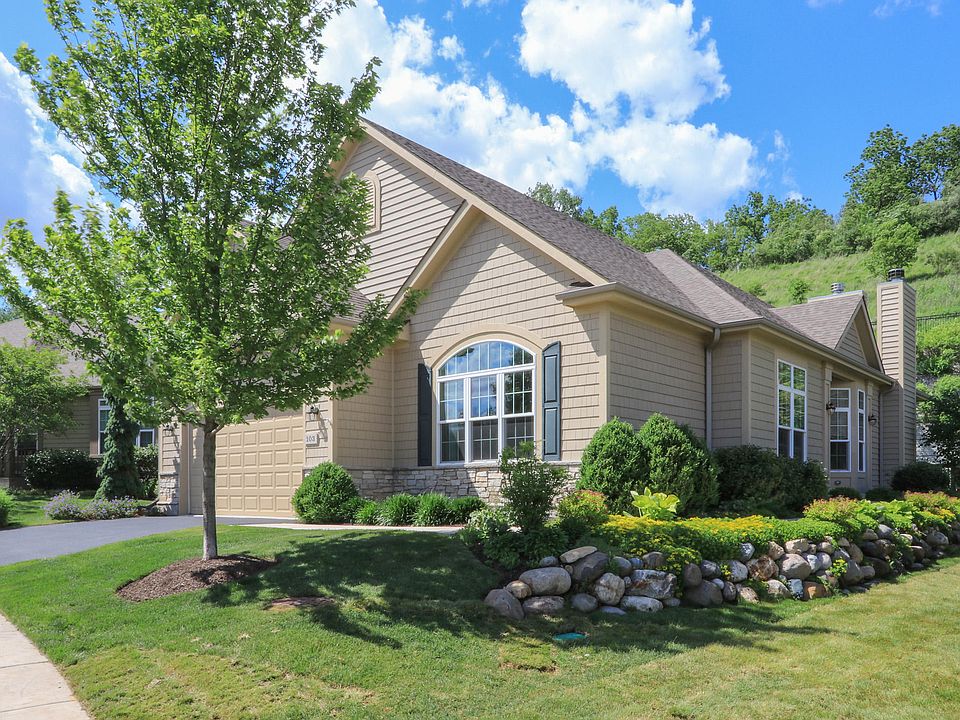 2nd image of 103 Lake Vista Cir
