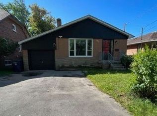 293 Ellerslie Ave, Toronto, ON M2R 1B6