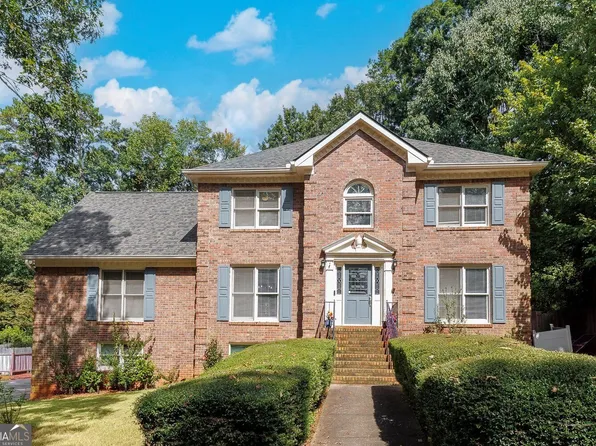 210 Hanarry Dr, Lawrenceville, GA 30046