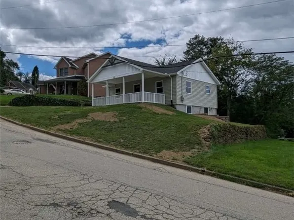 35 Washington Dr, Monessen, PA 15062
