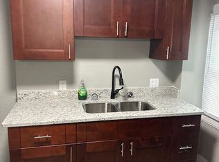 42 Cushing St, Portsmouth, VA 23702
