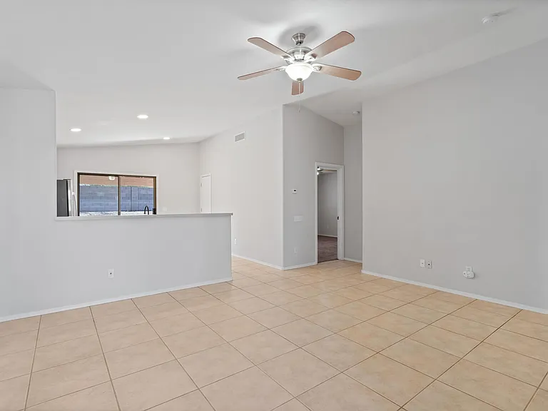 9214 E Calle Arroyo Rapido — Photo 7