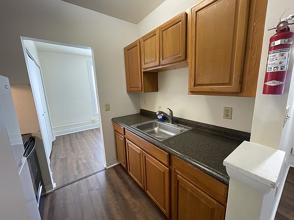 2nd image of 234 N Lime St APT 6