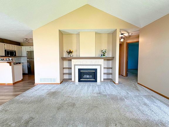 3rd image of 7837 Farmsbury Dr