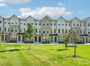 50 Sternadori Rd, Somerville, NJ 08876