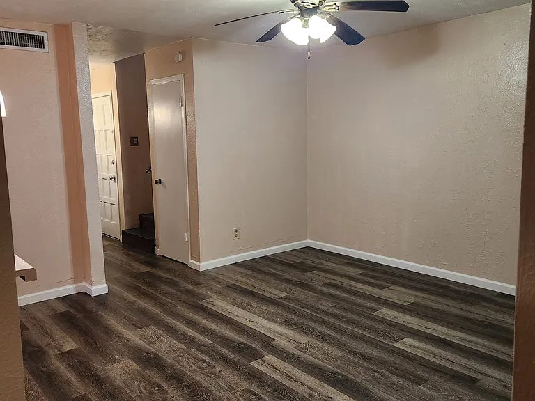 324 Valley Park Dr — Photo 6