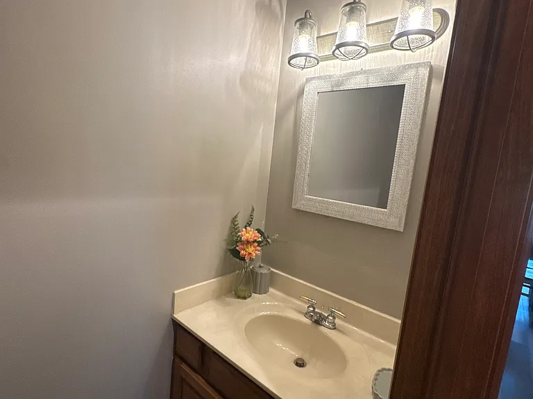 1007 New Harmony Dr — Photo 30