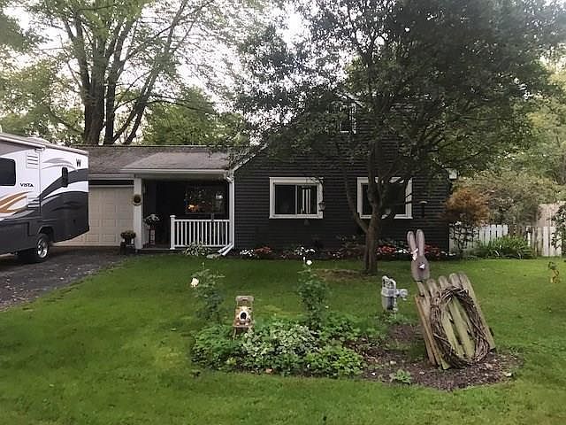 1st image of 12007 Monnie Ave