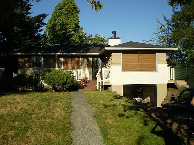 2nd image of 4148 52nd Ave SW