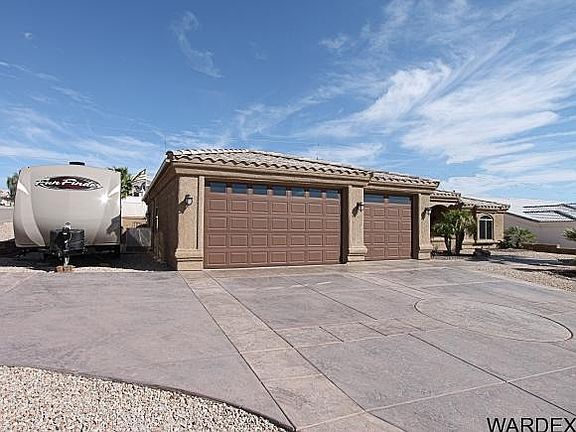 2nd image of 3052 Saddleback Dr