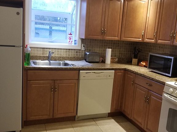 2nd image of 49 Westfield Ave