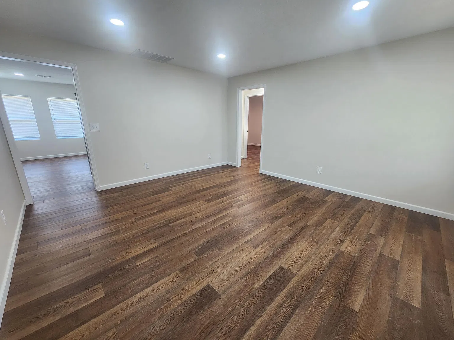 3 bed, 1240 sqft, $1,195 — Photo 3