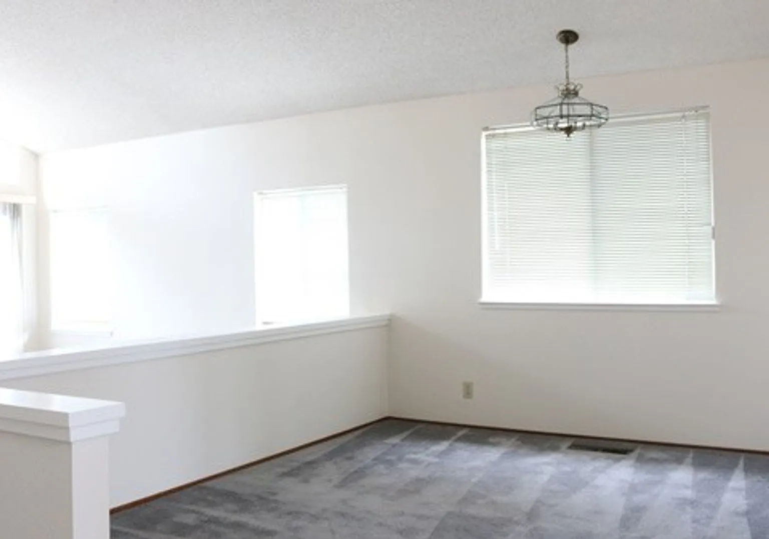 $4300 Excellent 3 Bed 2 Bath Home! — Photo 4