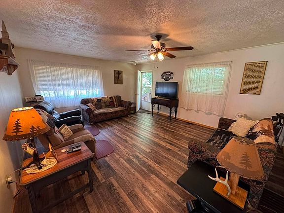 4th image of 2775 Harmony Rd