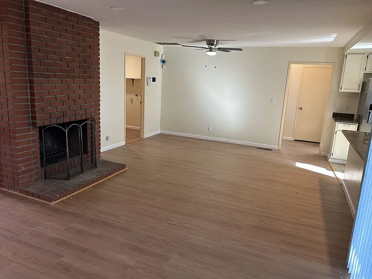 187 Fleet St — Photo 9