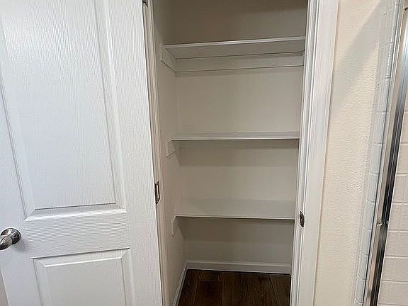 5th image of 1050 W Capitol Ave Spc 21