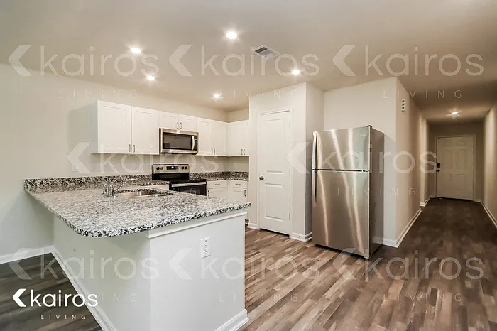 204 Wild Oak Dr — Photo 3