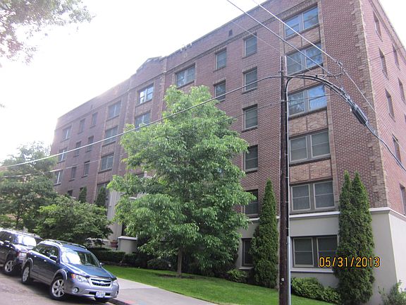 3rd image of 704 W 6th Ave APT 202
