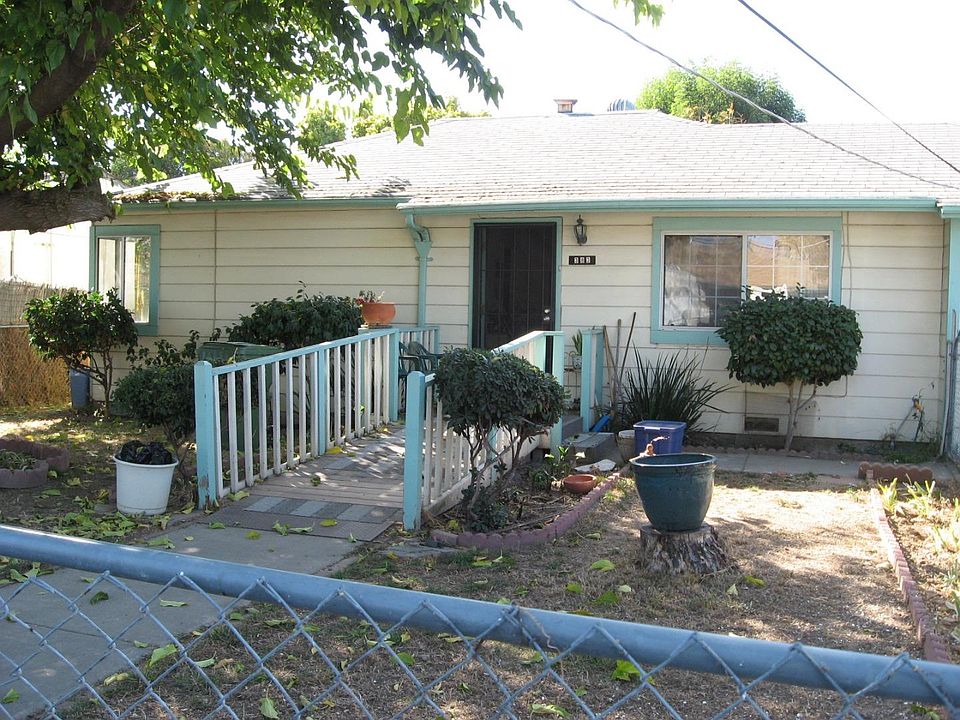 1st image of 383 Lyndale Ave