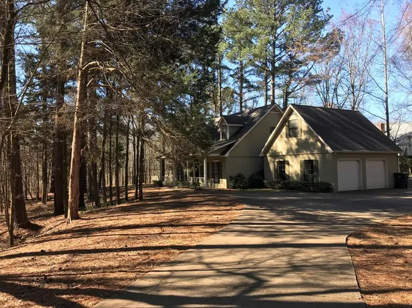 802 Royal Oaks Dr, Oxford, MS 38655