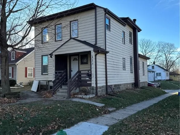 919 Douglas Ave, Ames, IA 50010