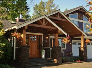 2810 Iowa Dr, Bellingham, WA 98229
