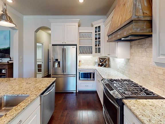 4th image of 18871 Spanish Oak Ct