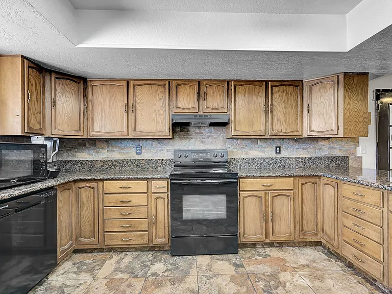 6975 Obannon Dr — Photo 13