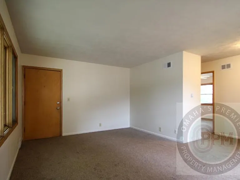 3758 S 82nd St — Photo 2