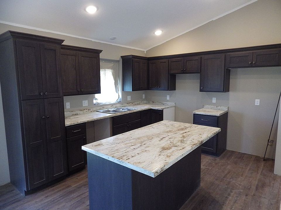 2nd image of 24249 Forestview Cir