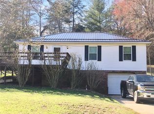 791 Rocky Step Rd, Scott Depot, WV 25560