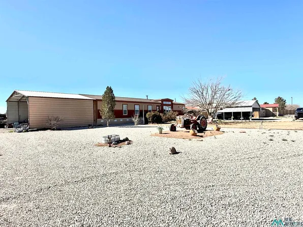 809 Pecan Ave, Artesia, NM 88210