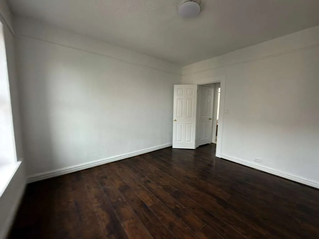 1 bed, 725 sqft, $1,837 — Photo 4