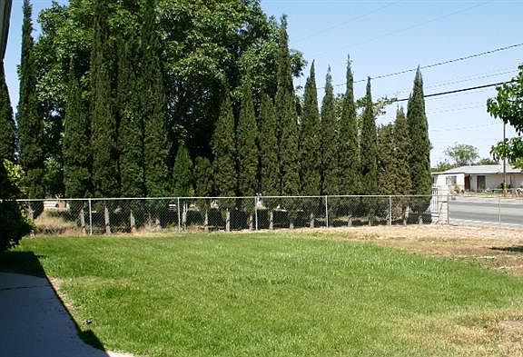 4th image of 10282 Cottonwood Ave