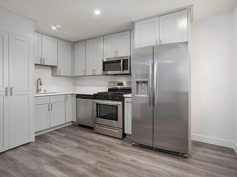 1541 Rockwood St #7 — Photo 9