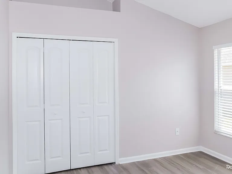 2544 Meadow Oaks Loop — Photo 15