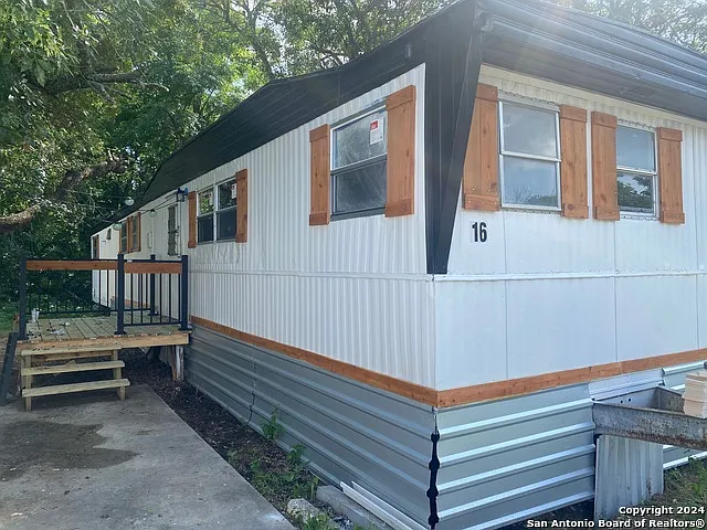 1311 W Hein Rd #16 — Photo 9