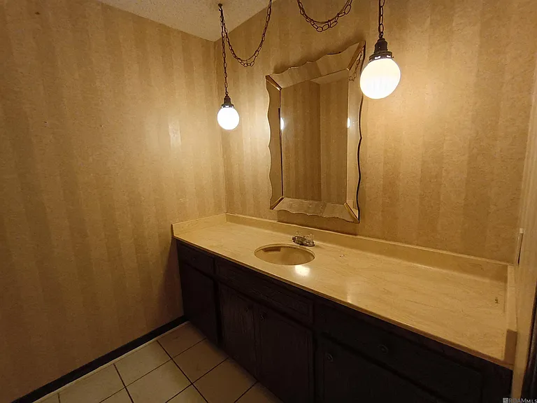 3572 Madeira Dr — Photo 8