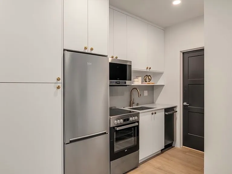 3612 Francis Ave N #B — Photo 4