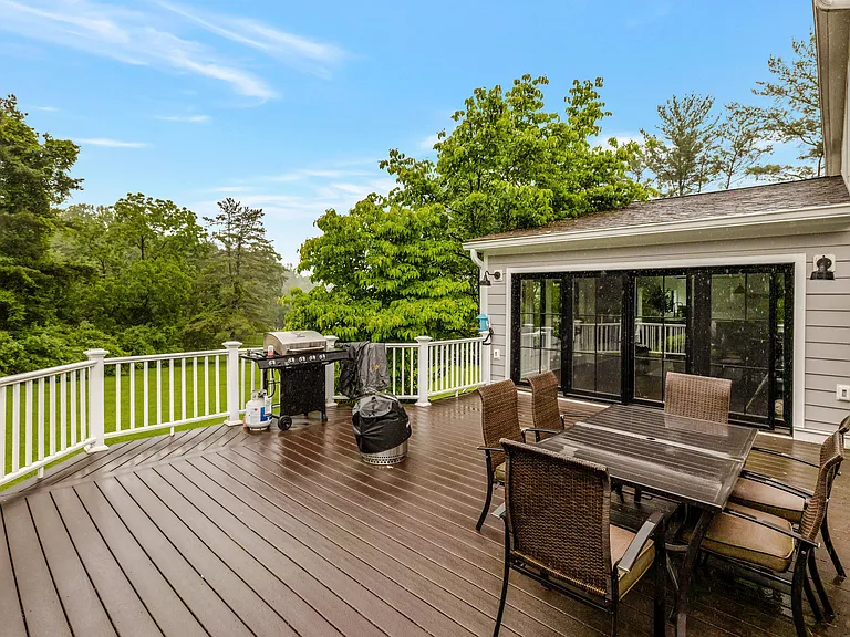 10904 Belgravia Ct — Photo 24