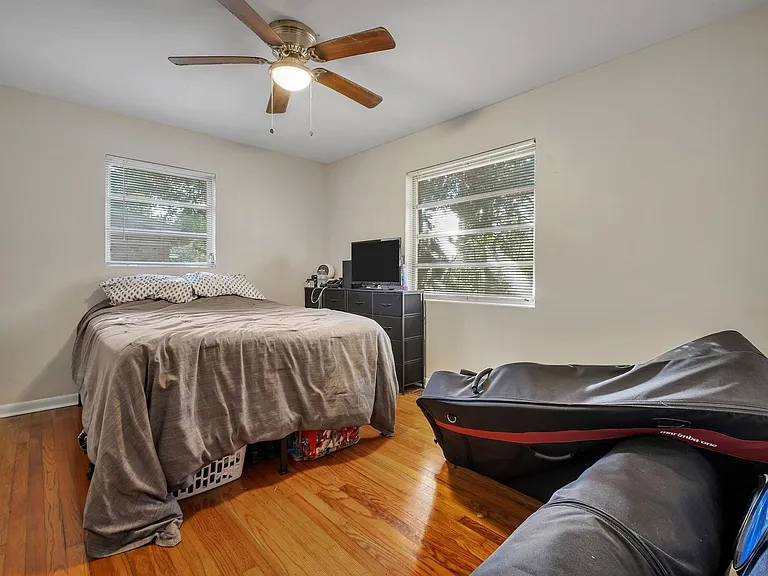 1902 Sunset Ln — Photo 19