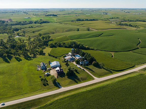 6775 N Pleasant Grove Rd, Farley, IA 52046 | MLS #148011 | Zillow