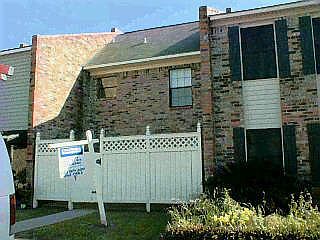 1st image of 27 Provost St
