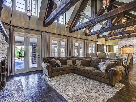 4th image of 3674 Shady Creek Ct