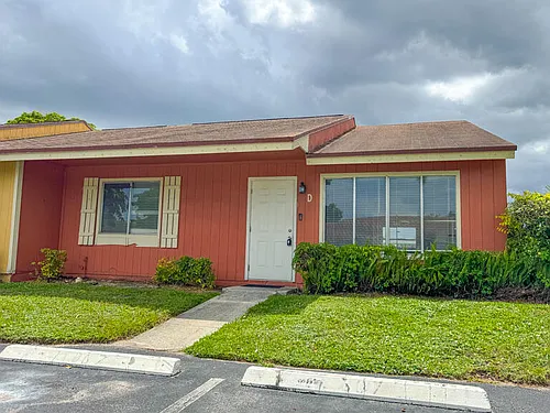 4852 Orleans Ct #D Photo 1