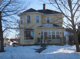 122 3rd Ave SE, Watertown, SD 57201