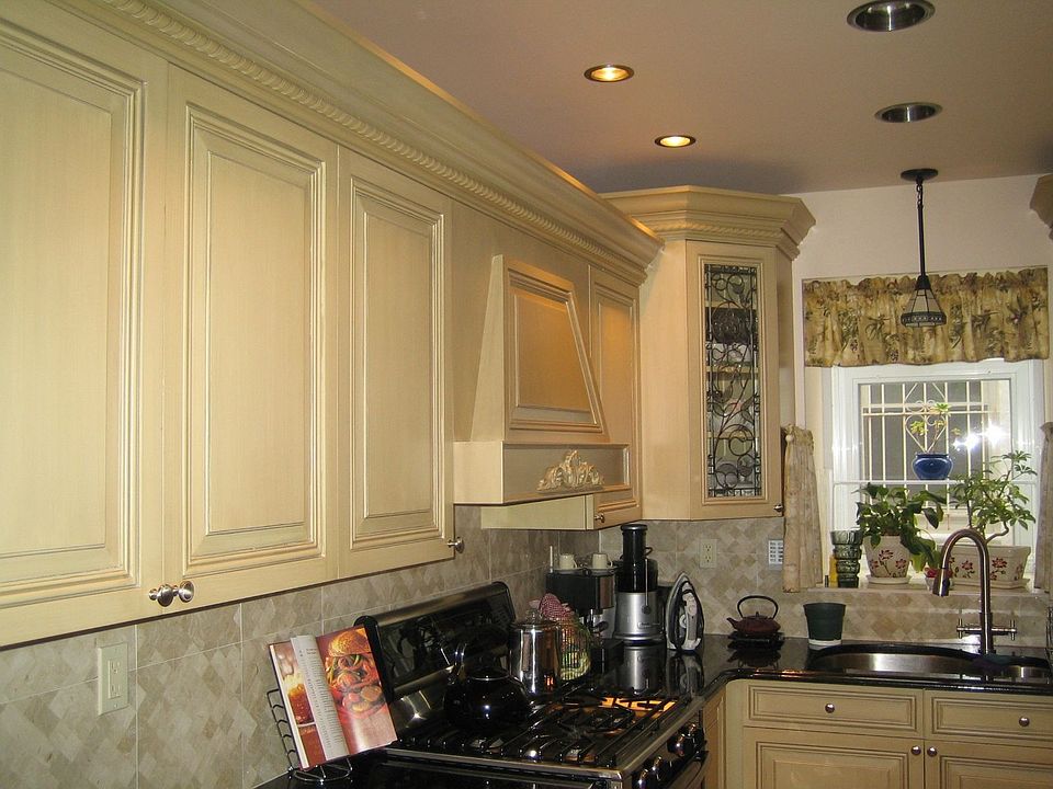 ultra modern kitchen