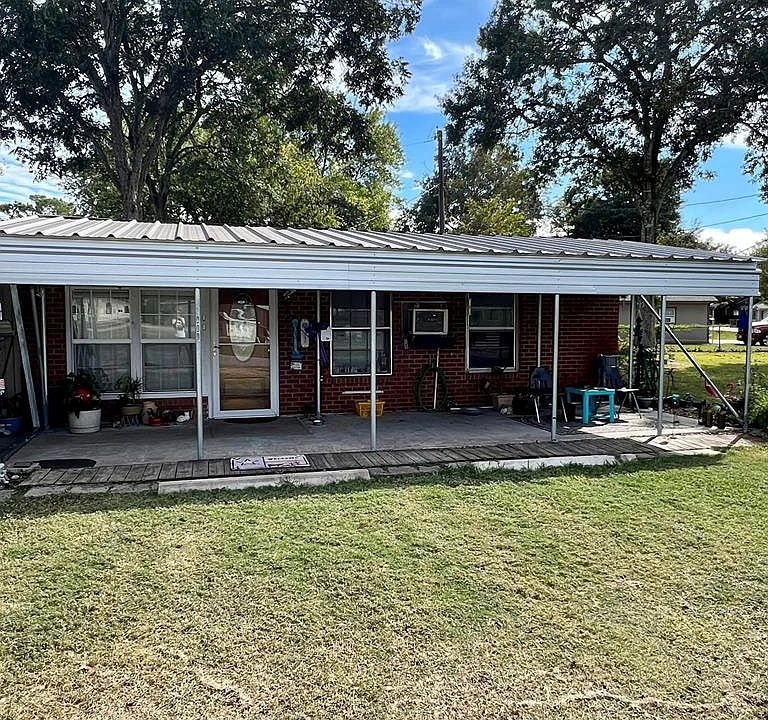 1st image of 2000 Golden Ave