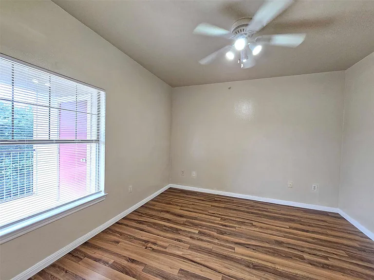 2320 Gracy Farms Ln #1123 — Photo 4